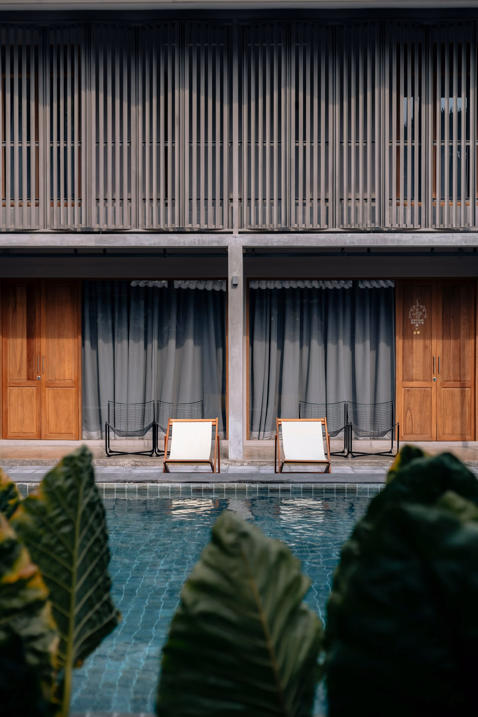 Gallary image from home page describing pool area
