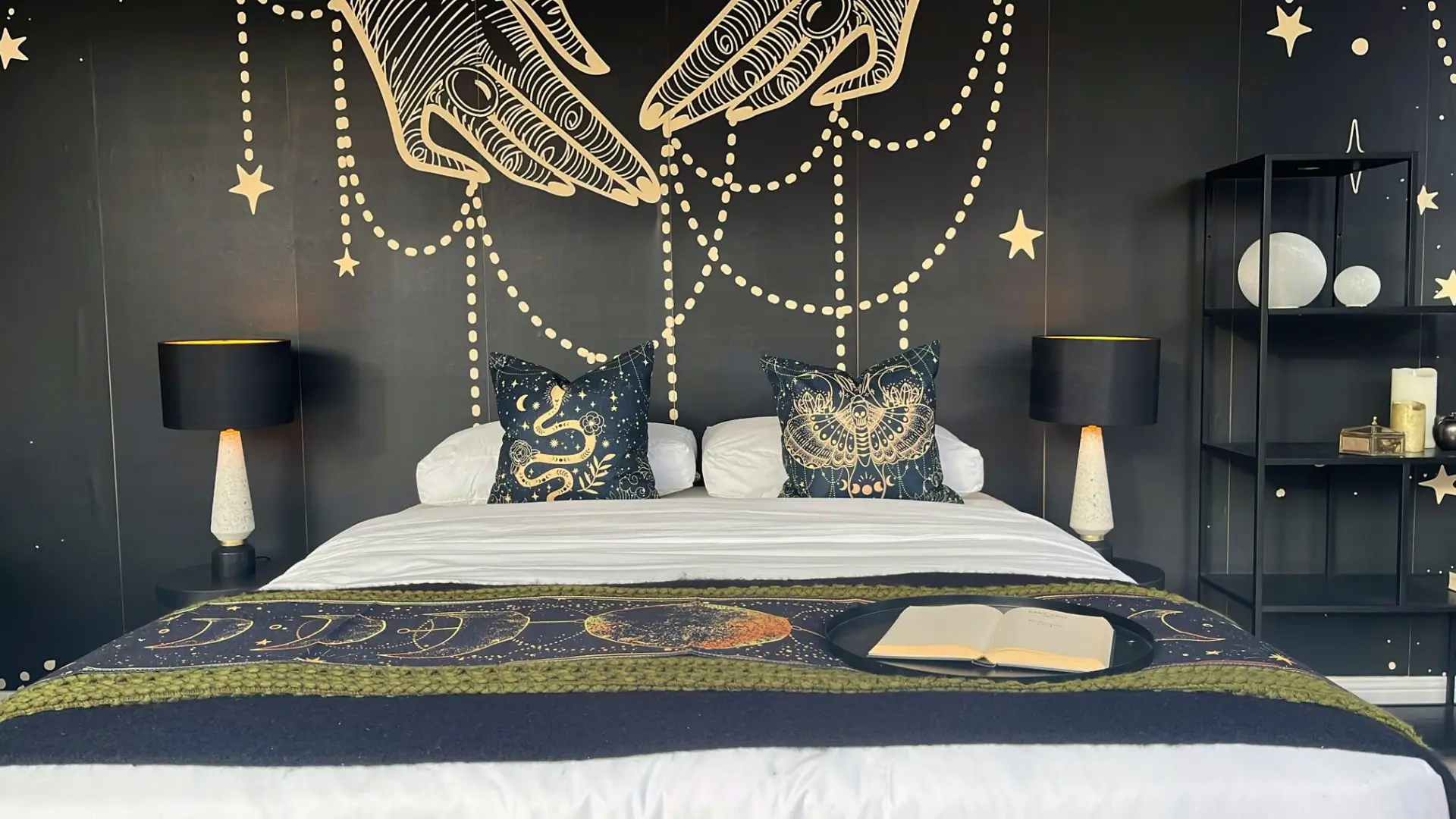 Bed display in Francis of Malvern