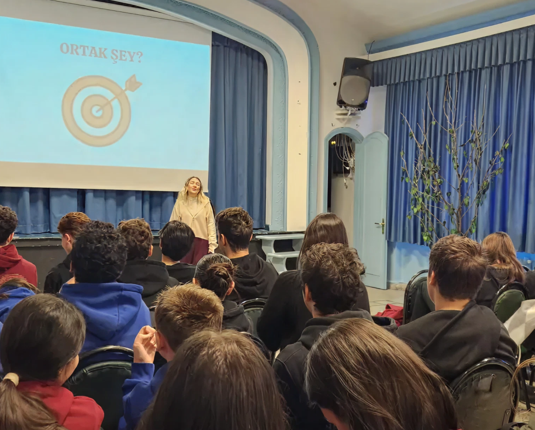 «Ամէն Մարդ Նոյն Տեղէն Չի Սկսիր» Քաջալերական Ելոյթ