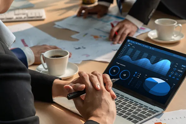 Guide To The Top 9 DTC Strategies For Profitability