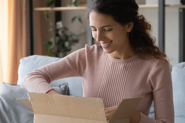 5 Direct-To-Consumer Retail Trends & How To Tap Into Them: A Guide