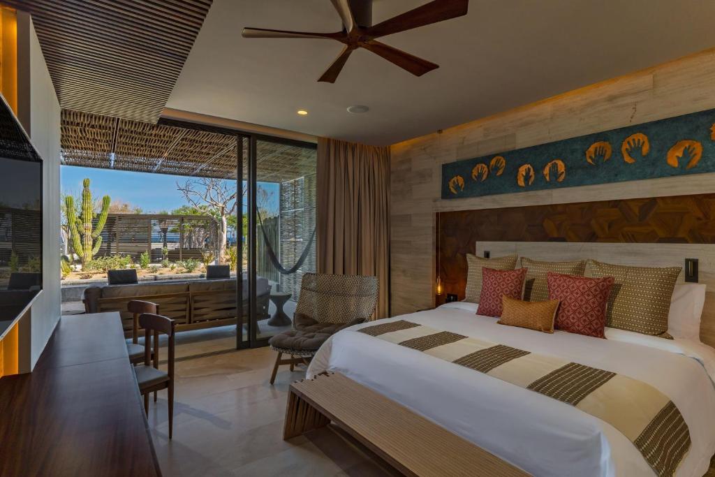 Solaz,-a-Luxury-Collection-Resort,-Los-Cabos-Mexico-1-Baja-California-Sur-property2.jpg