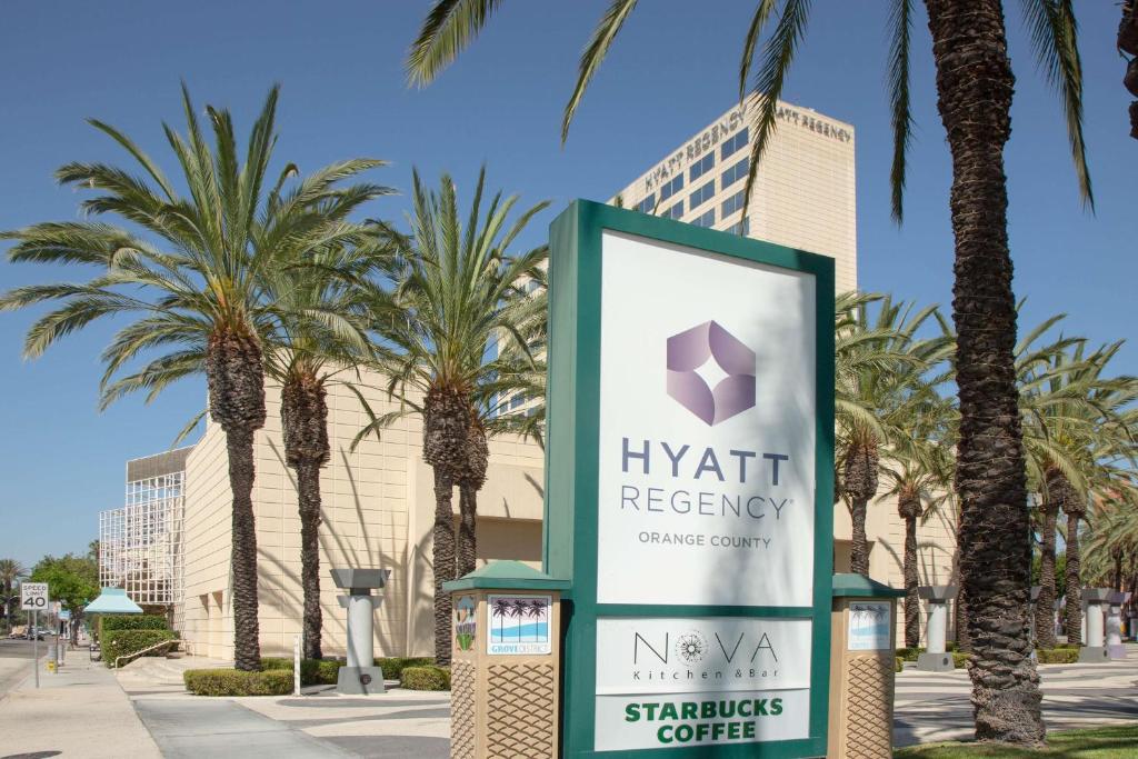 Hyatt-Regency-Orange-County-USA-2-California-property2.jpg
