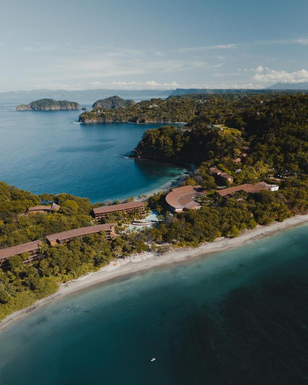 Four-Seasons-Resort-Peninsula-Papagayo-Costa-Rica-Costa-Rica-3-Guanacaste-property1.jpg