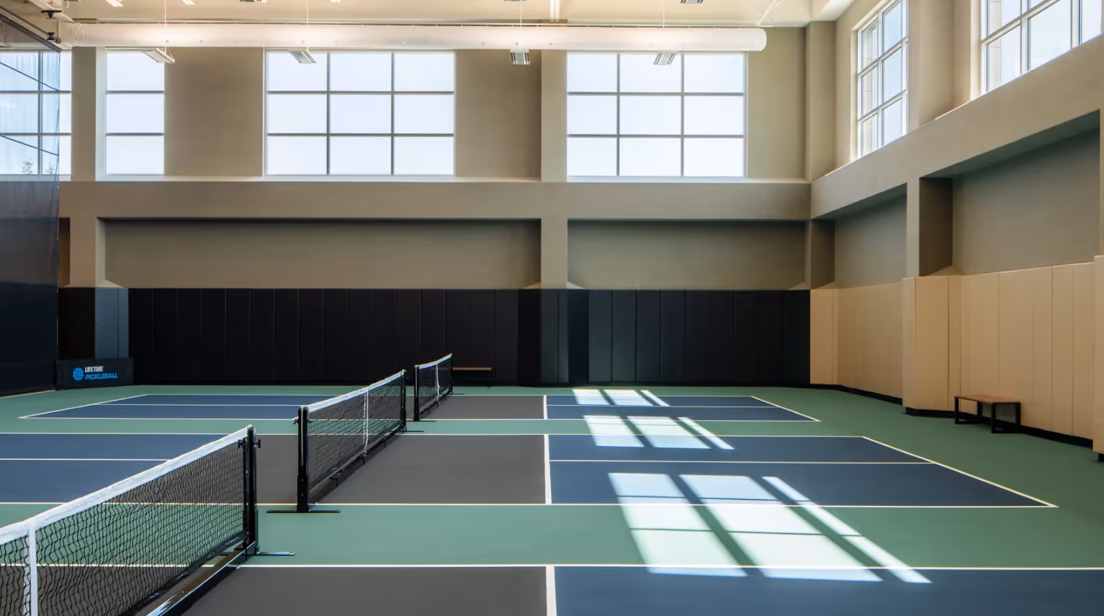The-Ritz-Carlton-Dallas-Las-Colinas-USA-12-Irving-court1.jpg