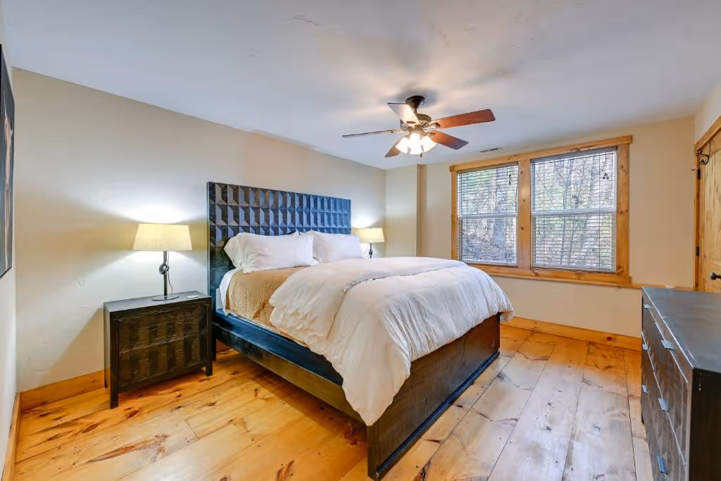 Sapphire-Valley-Resort-USA-3-Sapphire-property2.jpg