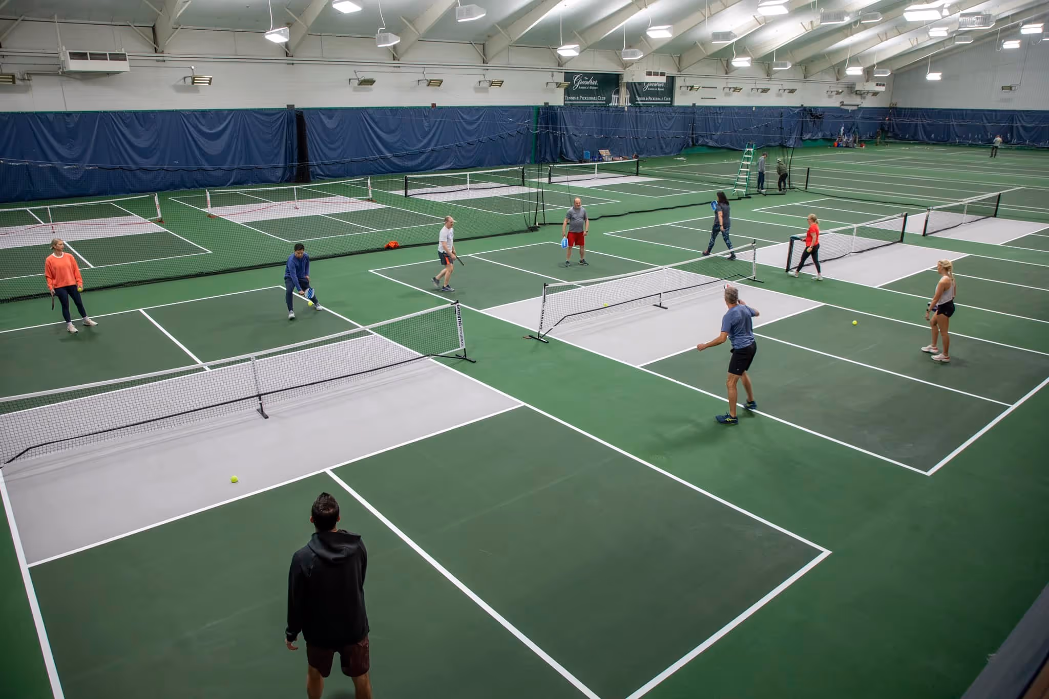 The-Greenbrier-USA-8-White-Sulphur-Springs-court1.jpg