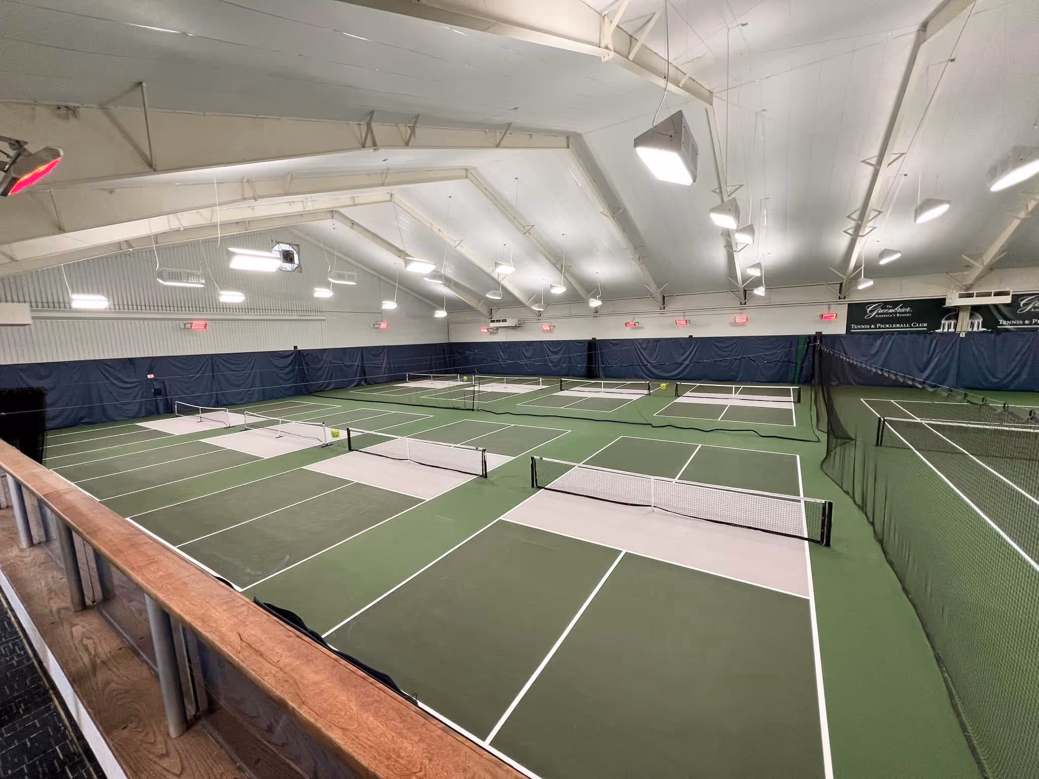 The-Greenbrier-USA-8-White-Sulphur-Springs-court2.jpg