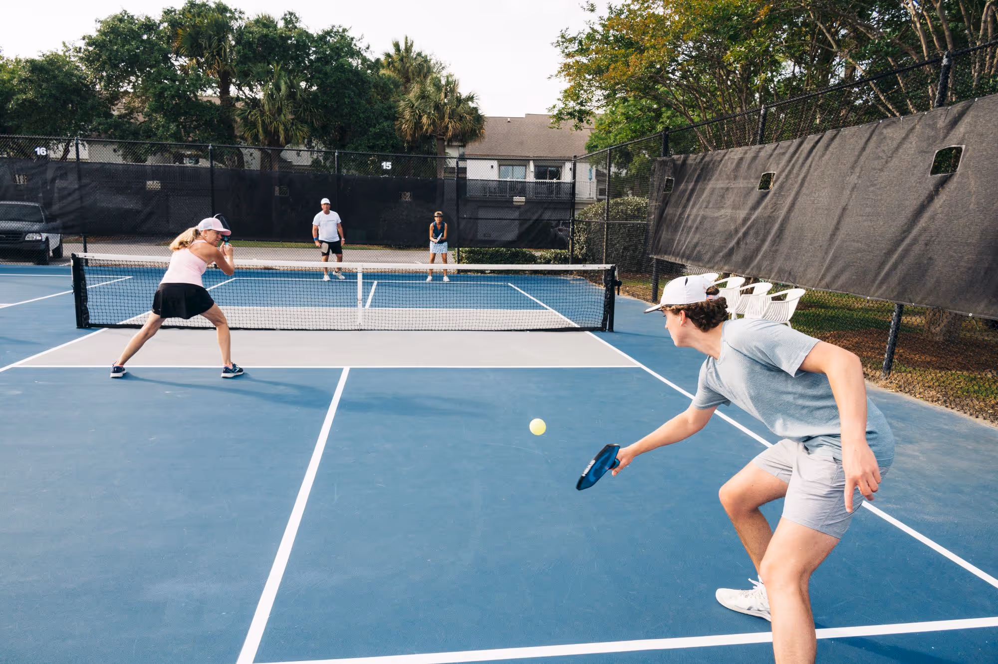Wild-Dunes-Resort-USA-5-Isle-of-Palms-court4.jpg
