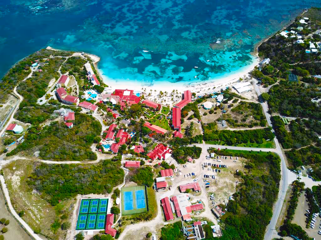 Pineapple-Beach-Club-Antigua-and-Barbuda-6-Willikies-court2.jpg
