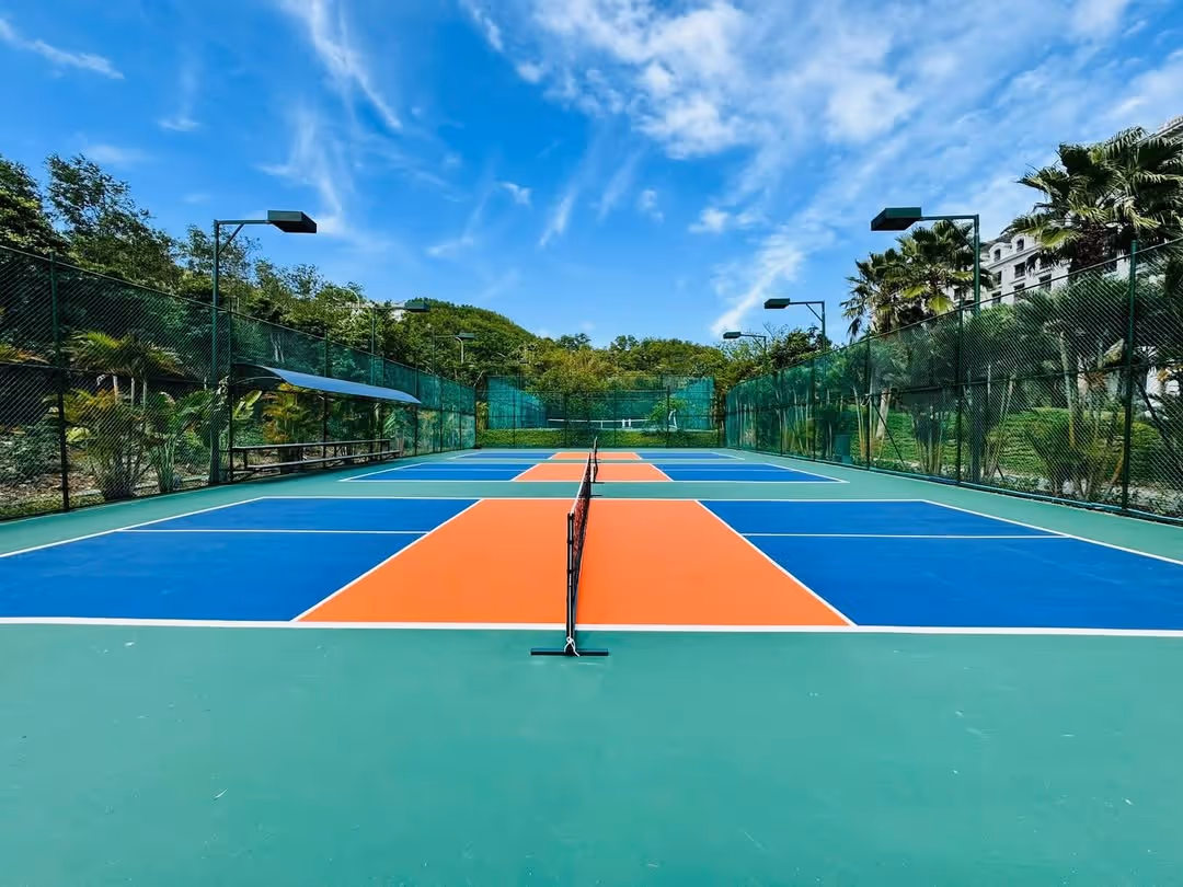 Nha-Trang-Marriott-Resort-Spa,-Hon-Tre-Island-Vietnam-3-Khánh-Hòa-court1.jpg