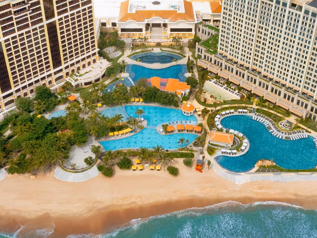 Holiday-Inn-Resort-Ho-Tram-Beach-Vietnam-1-Ba-Ria–-Vung-Tau-property2.jpg