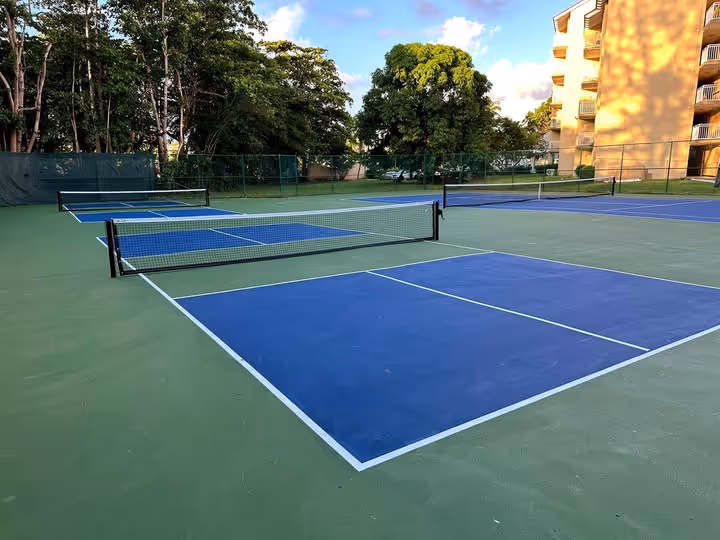 Divi-Southwinds-Beach-Resort-Barbados-2-Christ-Church-court1.jpg