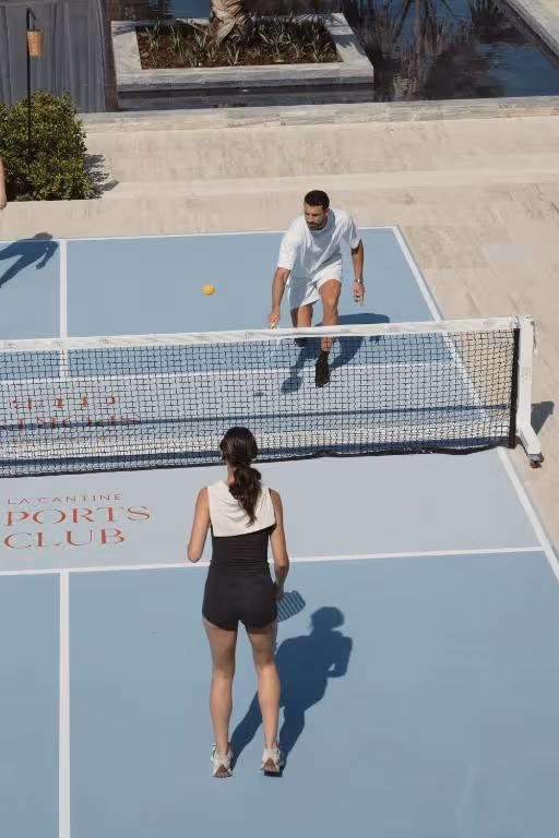 Delano-Dubai-United-Arab-Emirates-1-Dubai-court1.jpg