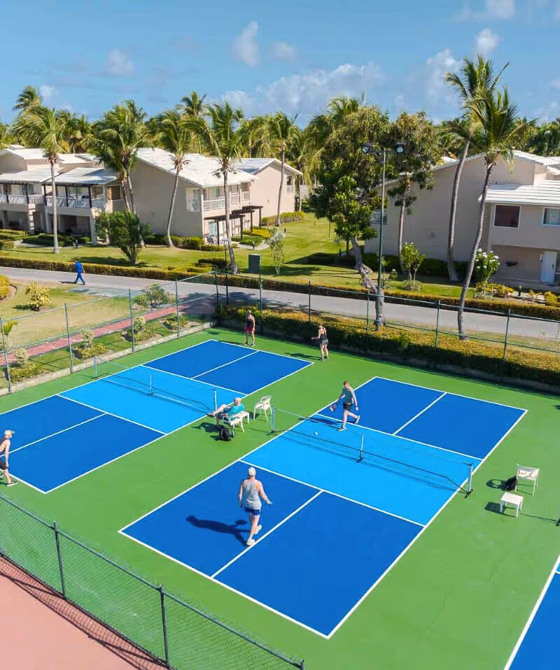 Grand-Palladium-Punta-Cana-Resort-Spa-Dominican-Republic-4-Punta-Cana-court1.jpg
