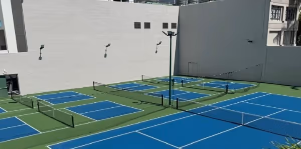 San-Juan-Marriott-Resort-and-Stellaris-Casino-Puerto-Rico-4-San-Juan-court1.jpg