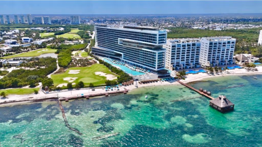 Dreams-Vista-Cancun-Golf-Spa-Resort-Mexico-1-Cancun-property1.jpg
