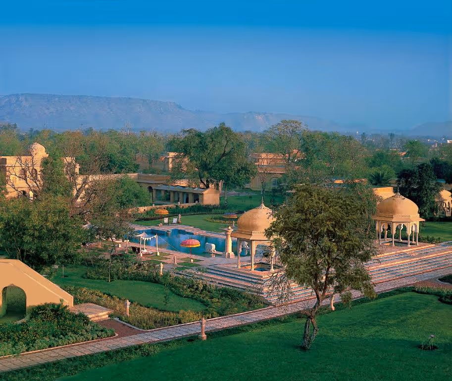 The-Oberoi-Rajvilas-Jaipur-India-3-Rajasthan-property1.jpg