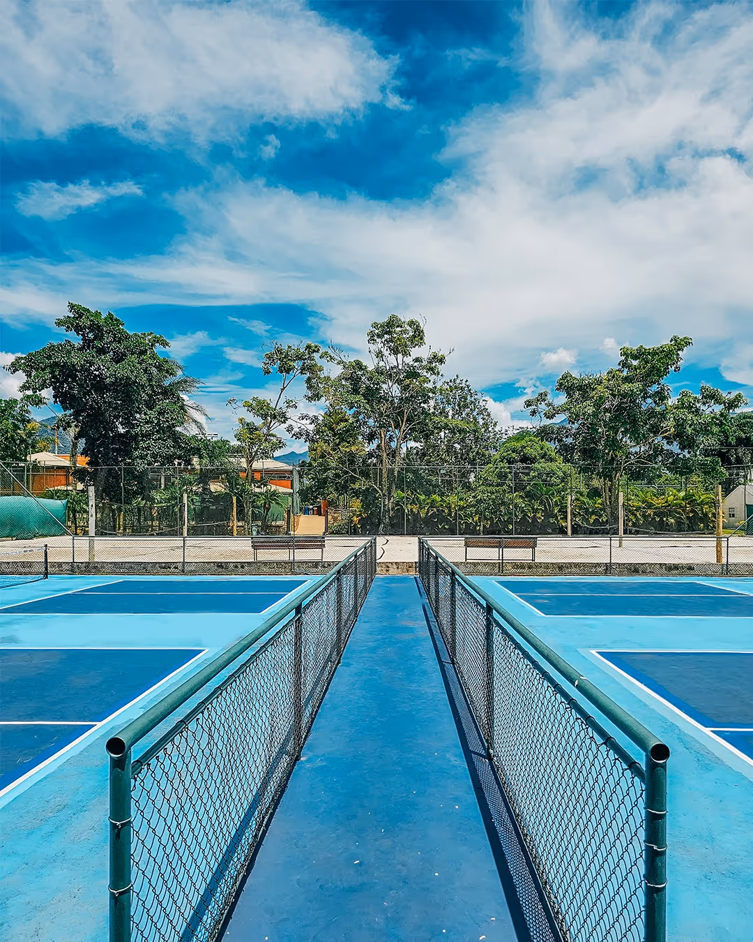 Hotel-Portobello-Resort-Safari-Brazil-4-Mangaratiba-court2.jpg
