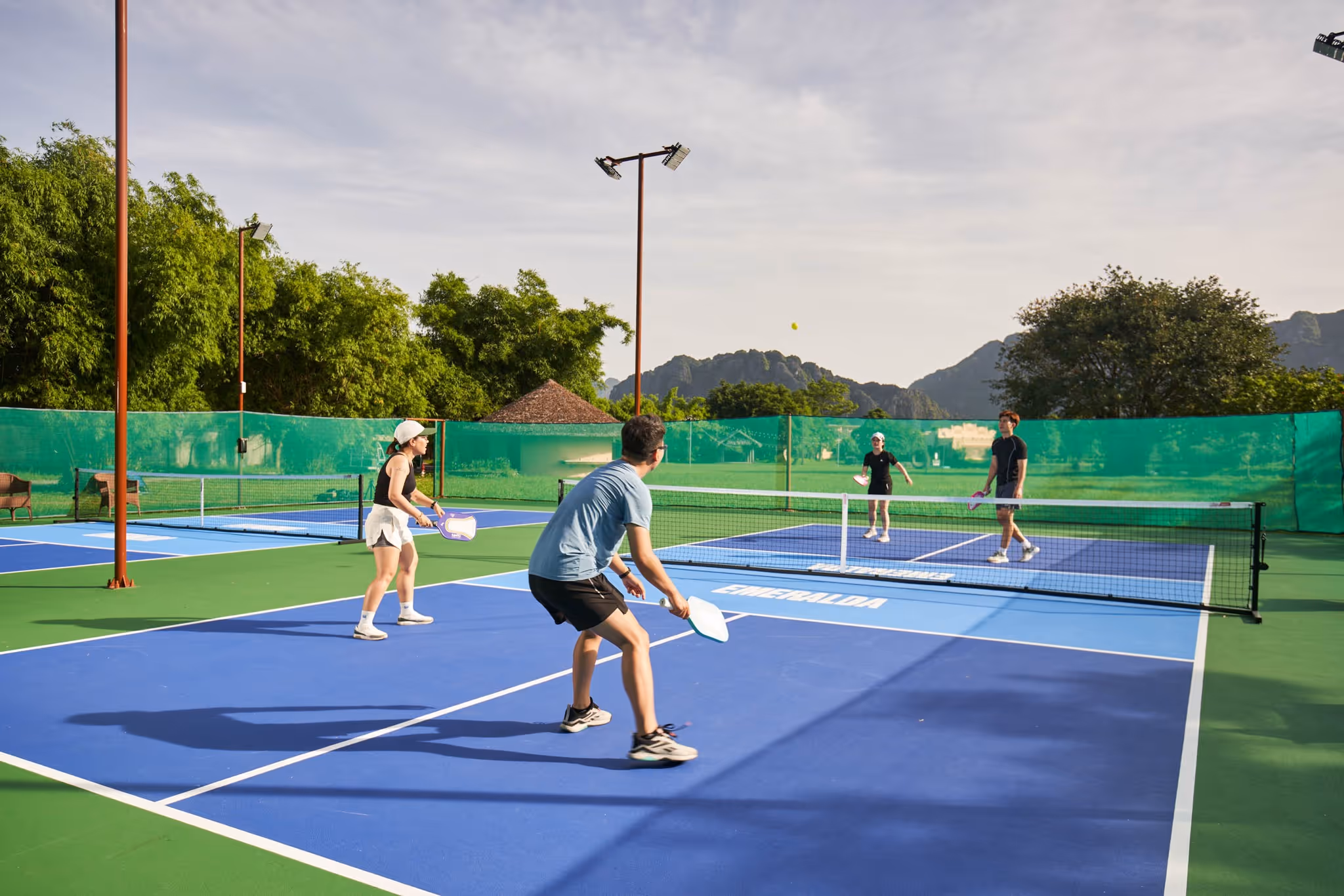 Emeralda-Resort-Ninh-Binh-Vietnam-2-Ninh-Bình-court1.jpg