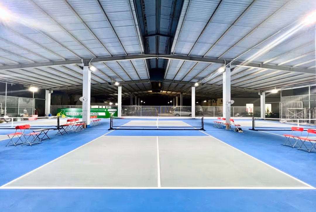 Citadines-Marina-Halong-Vietnam-6-Ha-Long-court3.jpg