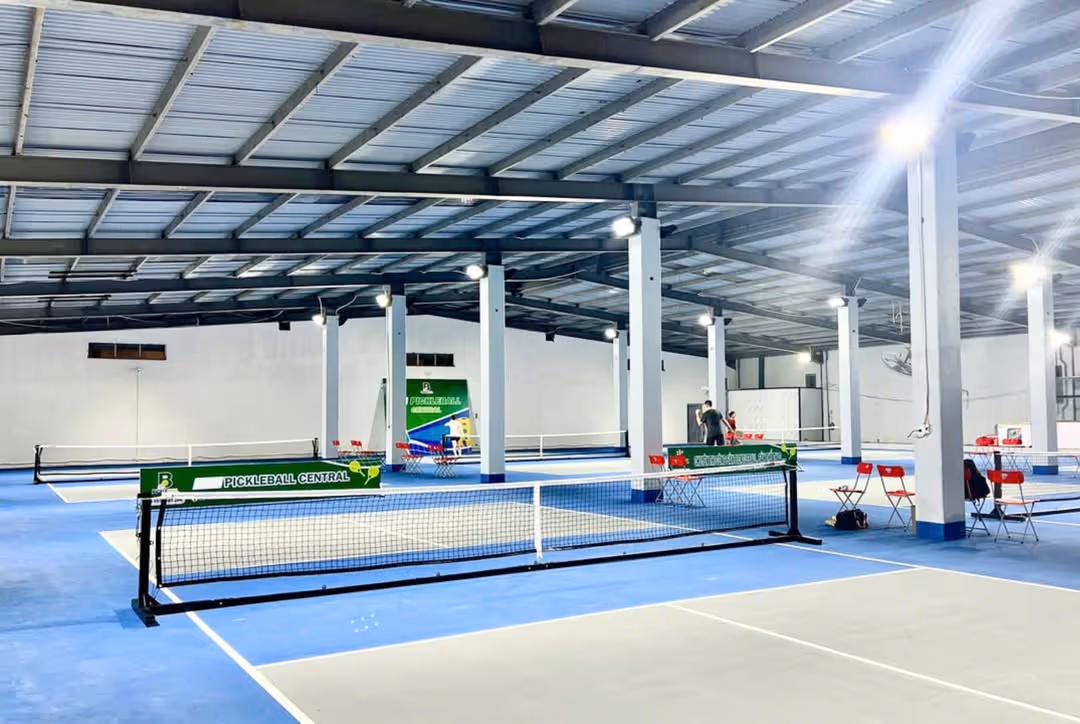 Citadines-Marina-Halong-Vietnam-6-Ha-Long-court1.jpg