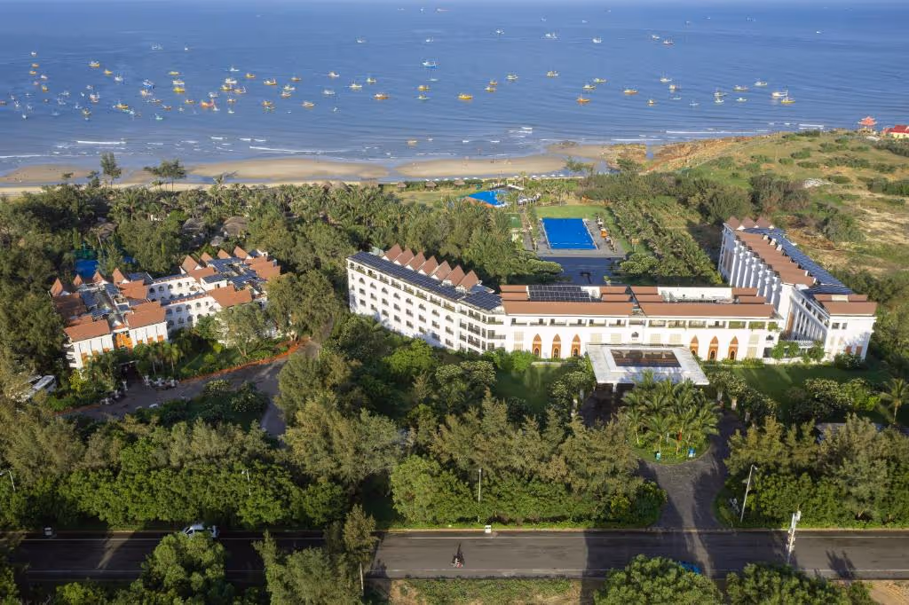 Muine-Bay-Resort-Vietnam-2-Phan-Thiet-property1.jpg