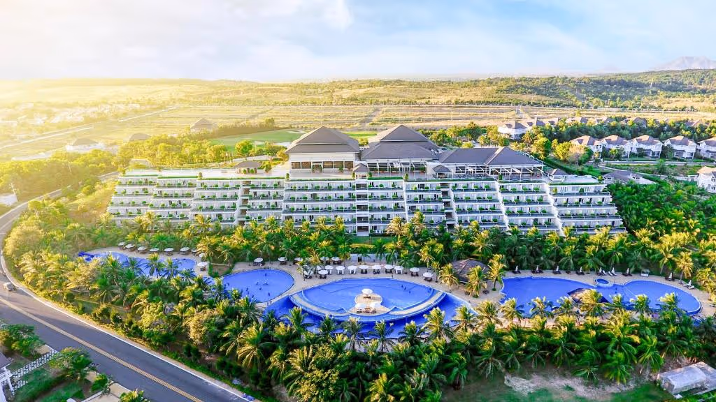 Sea-Links-Beach-Hotel-Vietnam-2-Mũi-Né-property1.jpg