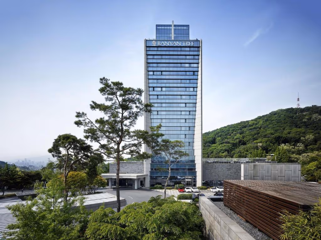Banyan-Tree-Club-Spa-Seoul-3-Seoul-property1.jpg
