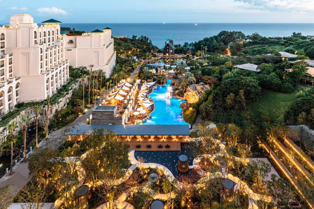 Lotte-Hotel-Jeju-South-Korea-Seogwipo-property1.jpg