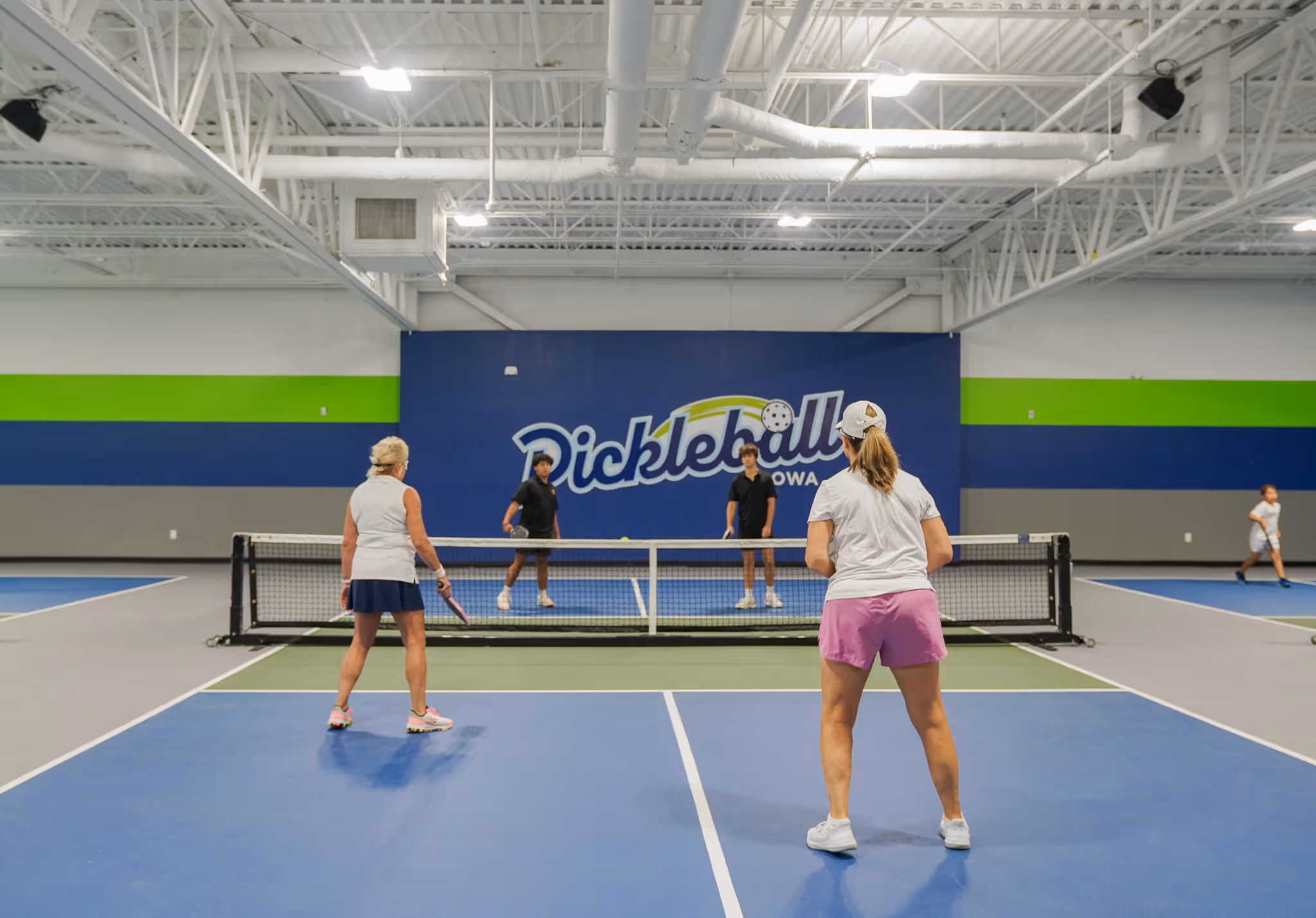 OWA-Parks-Resort-USA-4-Alabama-court1.jpg