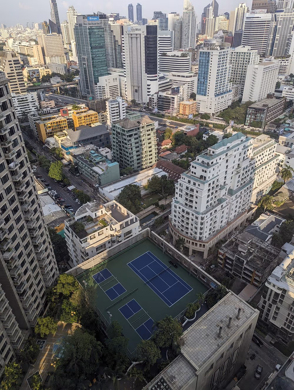 Conrad-Bangkok-Thailand-2-Bangkok-court1.jpg