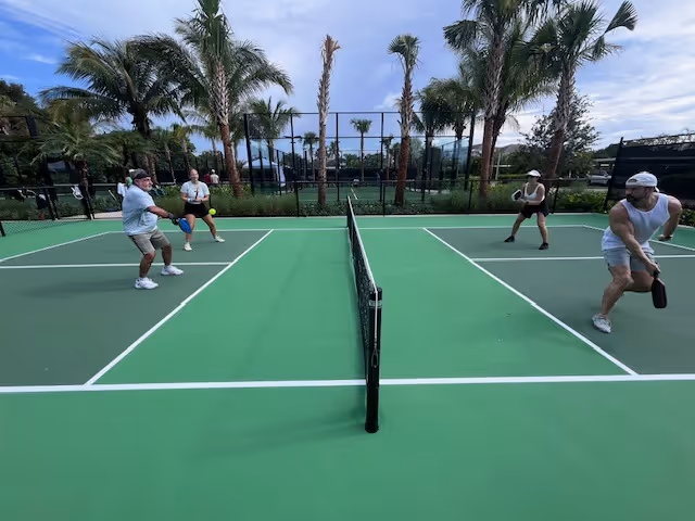 The-Belgrove-Resort-Spa,-West-Palm-Beach,-Autograph-Collection-USA-2-Florida-court1.jpg