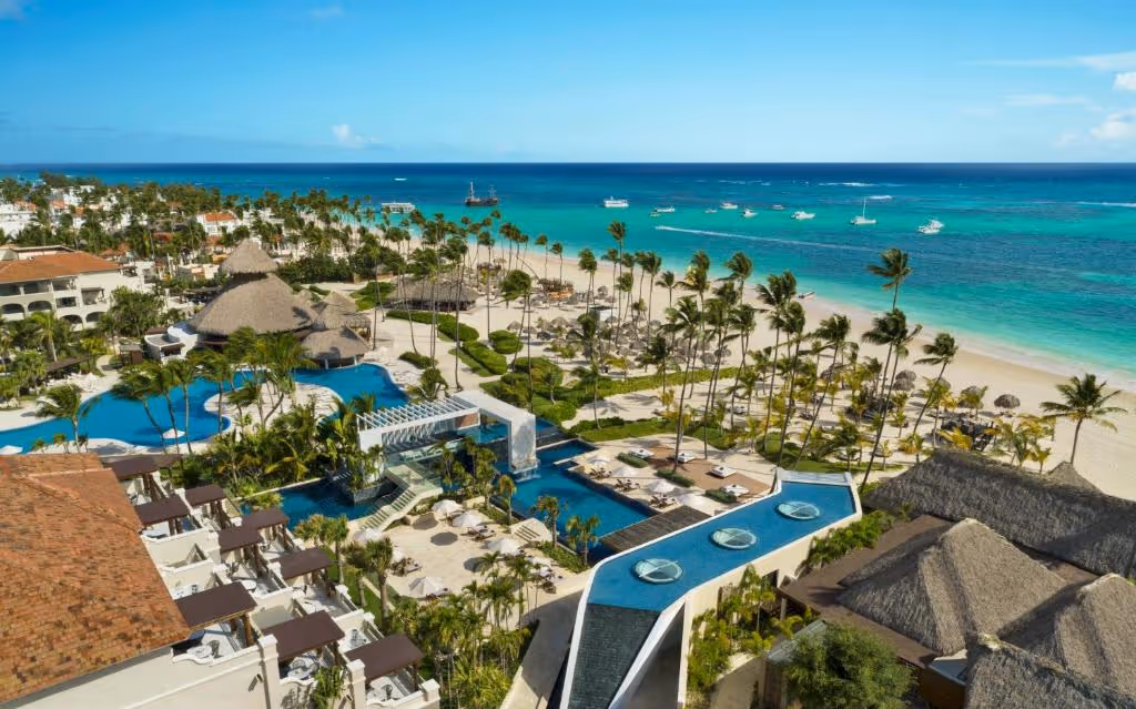 Secrets-Royal-Beach-Punta-Cana-Adults Only-All-Inclusive-Dominican-Republic-2-Bávaro-property1.jpg