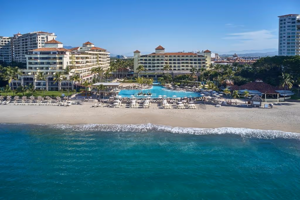 Marriott-Puerto-Vallarta-Resort-Spa-Mexico-2-Puerto-Vallarta-property1.jpg