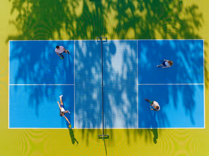 Margaritaville-Lake-Resort-Lake-of-the-Ozarks-USA-6-Missouri-court1.jpg