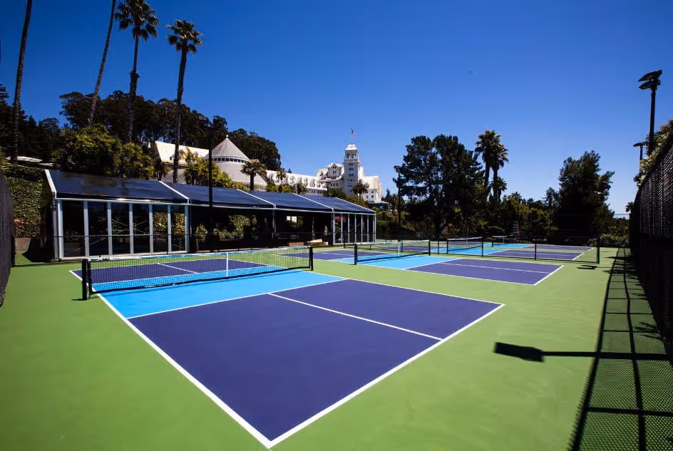 Claremont-Resort-Club-USA-4-California-court1.jpg