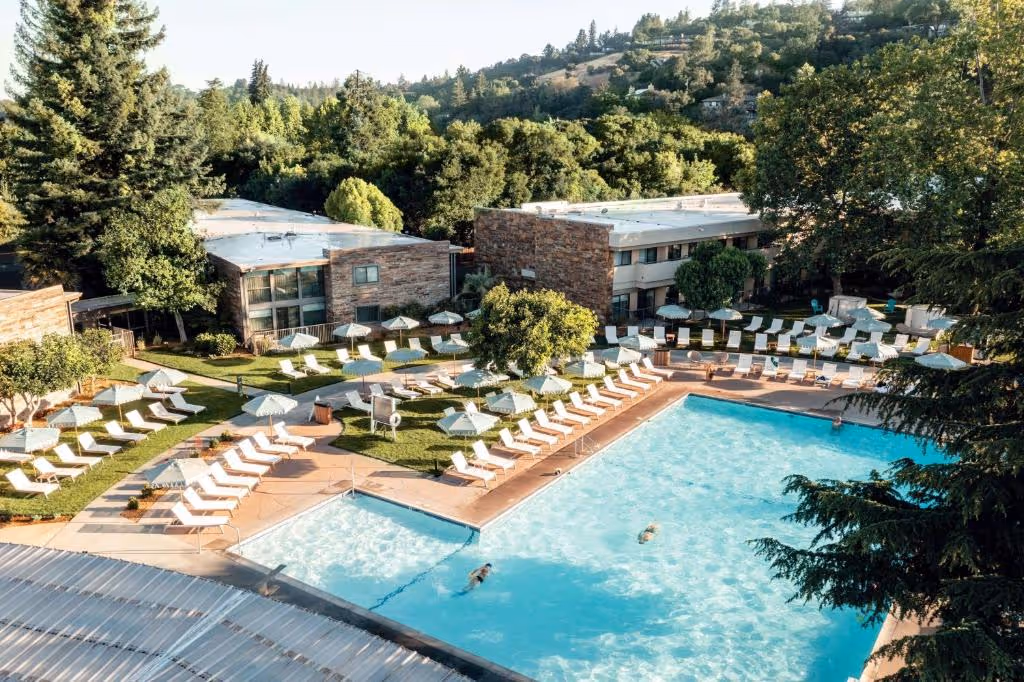 Flamingo-Resort-Spa-Santa-Rosa-Sonoma,-Tapestry-by-Hilton-USA-8-California-property1.jpg