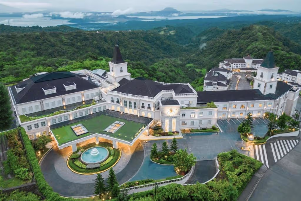 Twin-Lakes-Hotel-near-Tagaytay-Philippines-1-Batangas-property1.jpg
