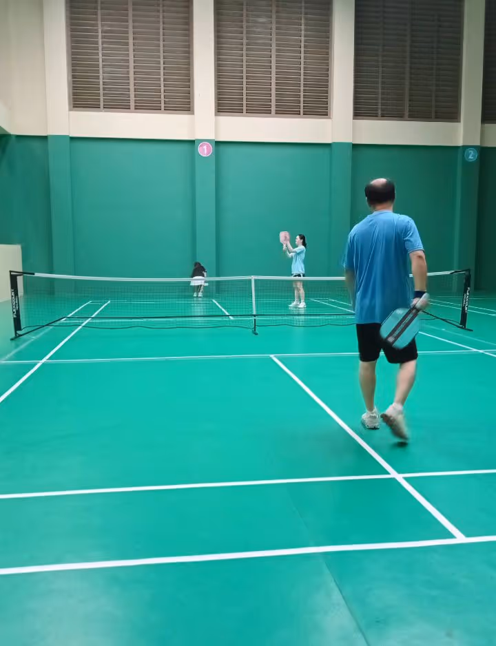 Pico-Sands-Hotel-Philippines-6-Batangas-court1.jpg