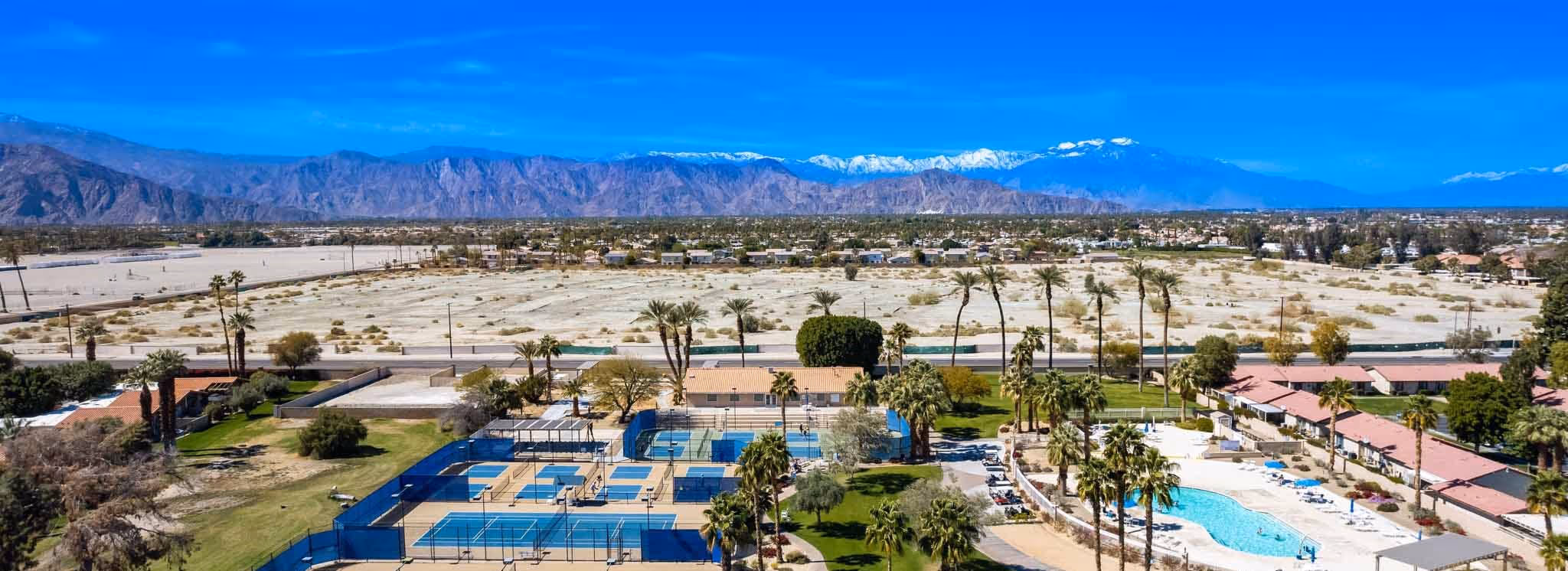 Indian-Palms-Country-Club-Resort-USA-8-California-court1.jpg