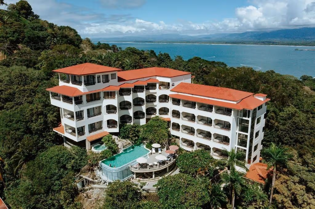 Parador-Nature-Resort-and-Spa-Puerto-Rico-2-Puntarenas-property1.jpg