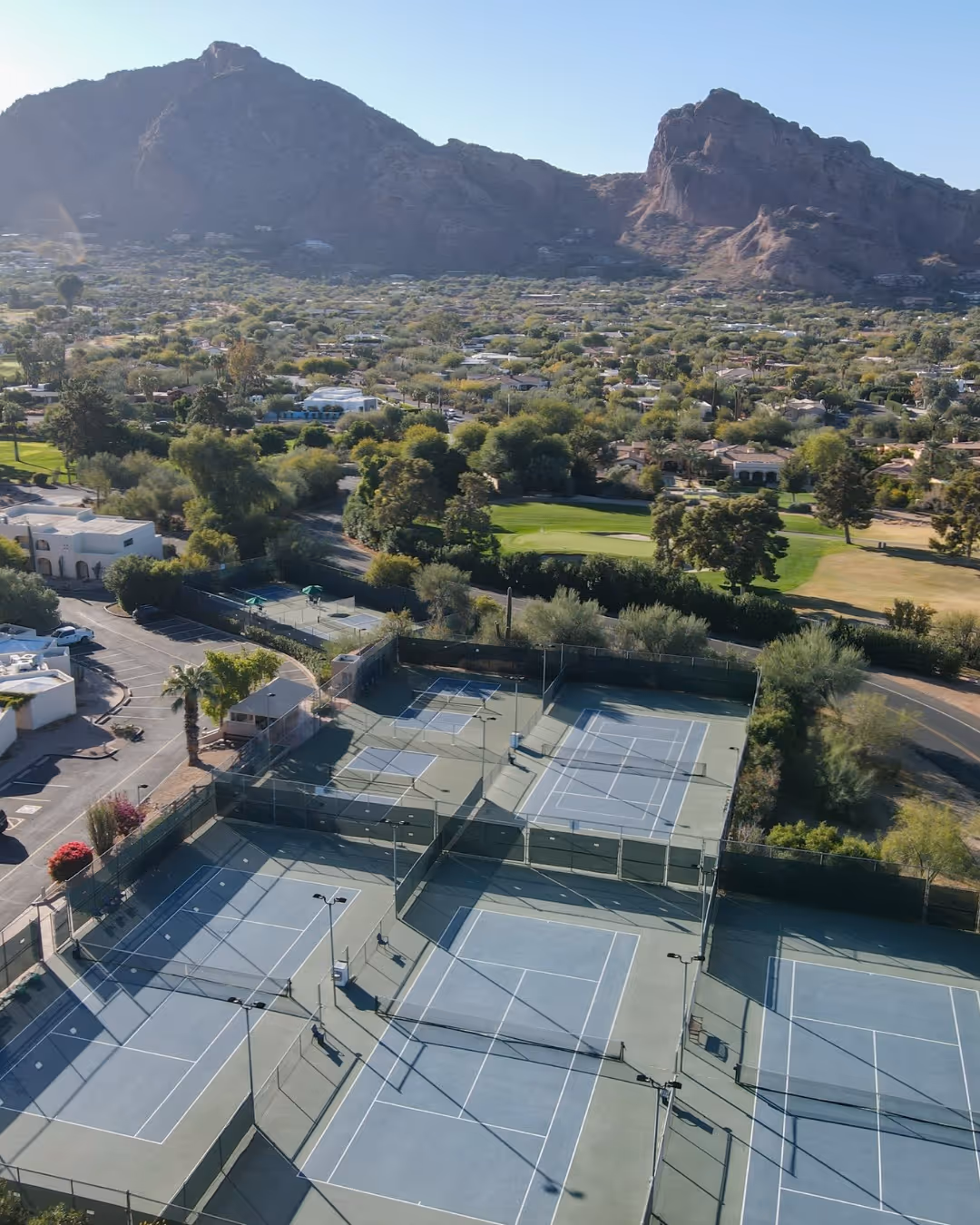 JW-Marriott-Scottsdale-Camelback-Inn-Resort-Spa-USA-5-Arizona-court1.jpg