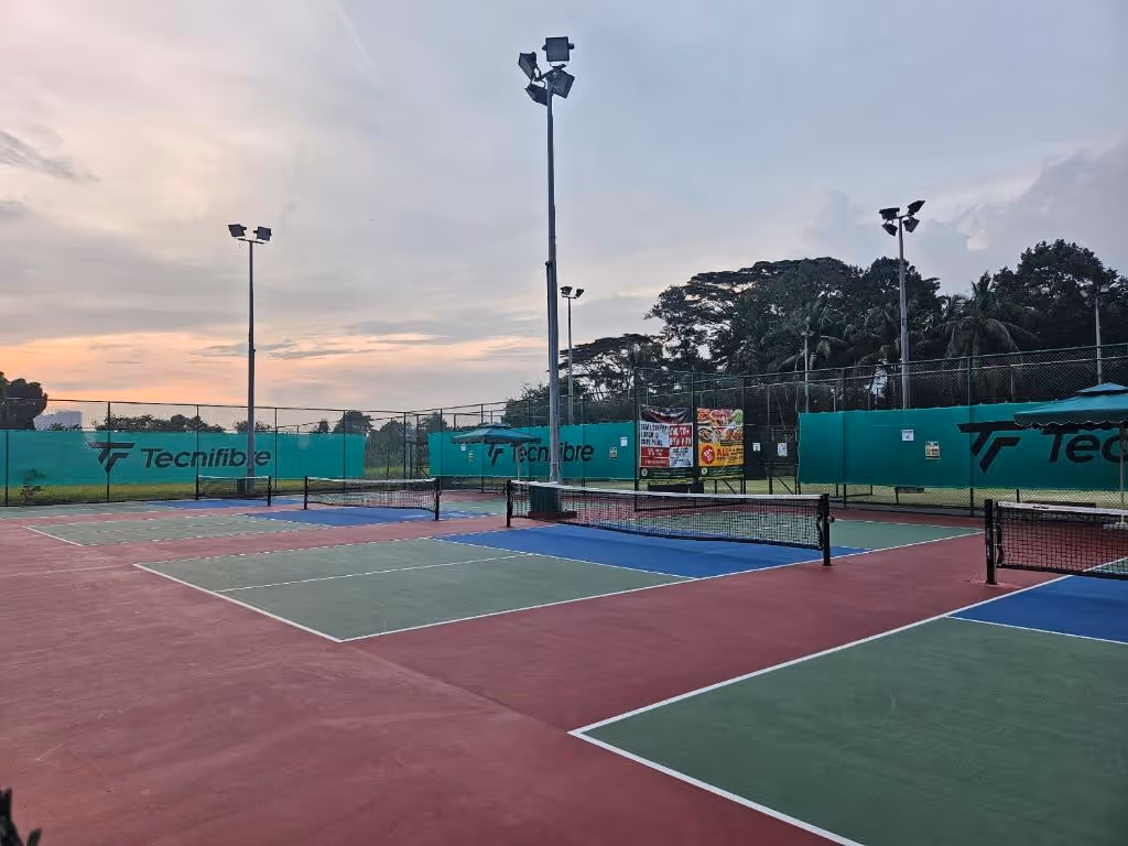 Ponderosa-Golf-Country-Resort-Malaysia-8-Johor-Bahru-court1.jpg