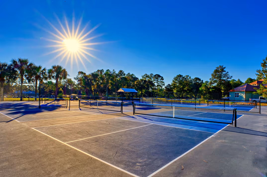 St-James-Bay-Golf-Pickleball-Resort-USA-8-Florida-court2.jpg
