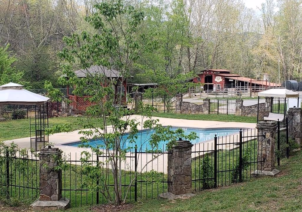 Forrest-Hills-Mountain-Resort-USA-1-Georgia-property1.jpg