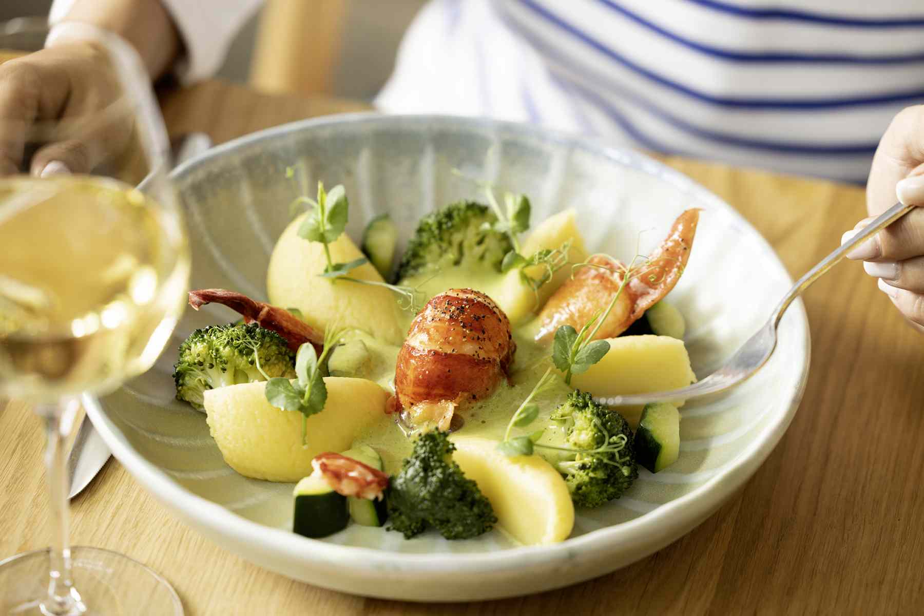 Assiette de saison préparée par la brigade de La Cocotte d'Isidore