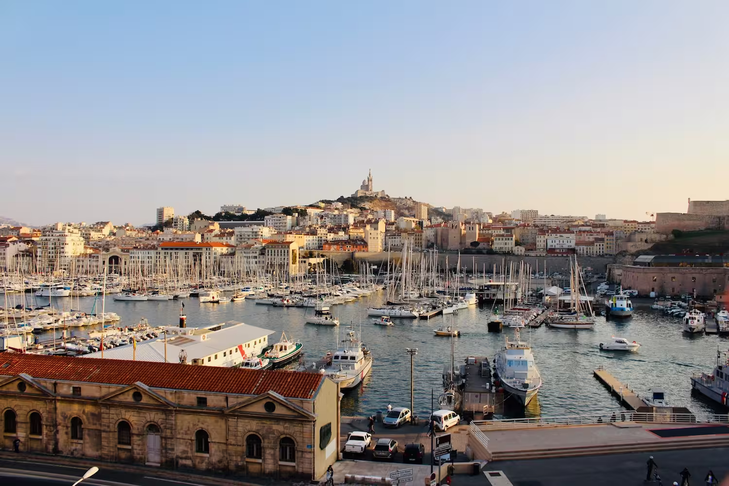 École de commerce en alternance à Marseille — campus Athena Business School (La Valentine)