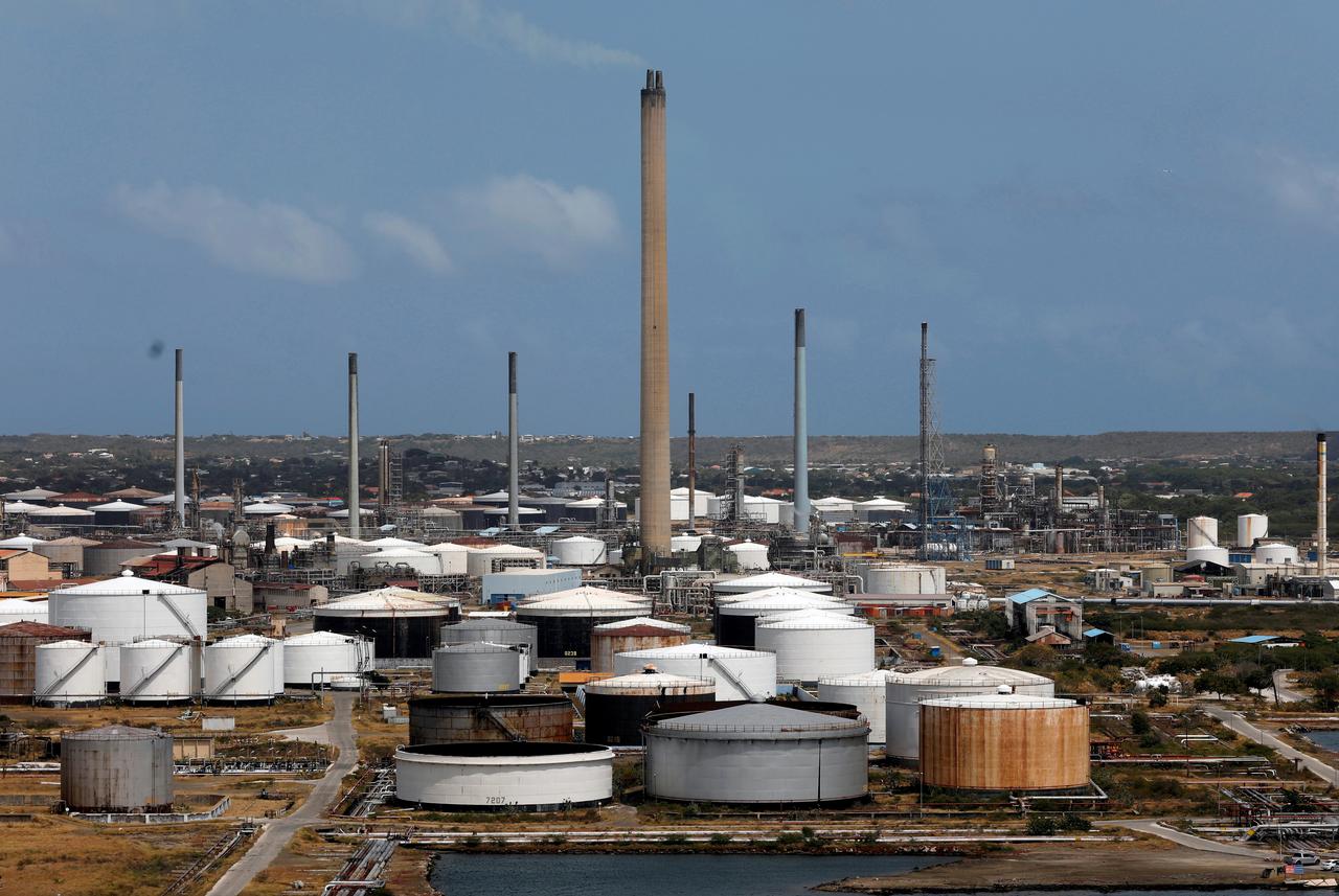 Oil prices rise as tight supply counters China COVID, recession worries