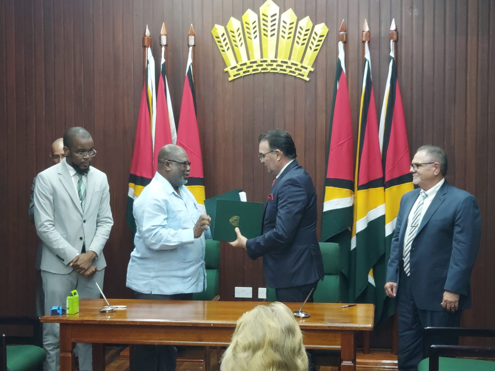 No abandoning hydropower as gov’t inks contract for natural gas, electricity plants